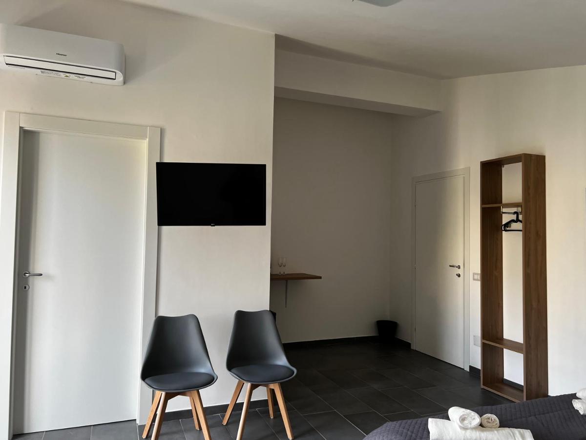 Habitat Luxury Suites Беллона Экстерьер фото