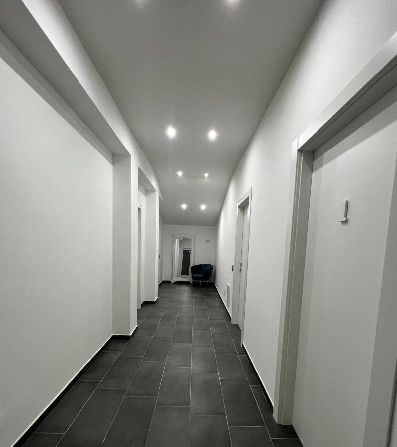 Habitat Luxury Suites Беллона Экстерьер фото