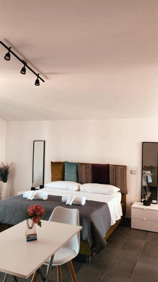 Habitat Luxury Suites Беллона Экстерьер фото