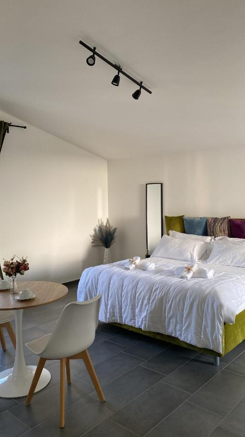 Habitat Luxury Suites Беллона Экстерьер фото