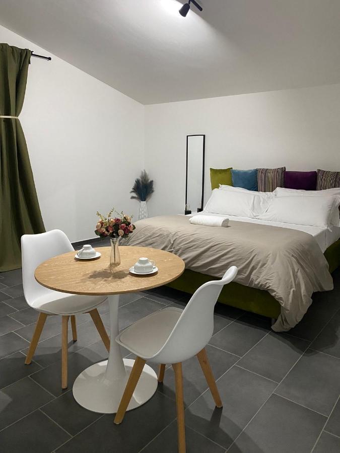Habitat Luxury Suites Беллона Экстерьер фото